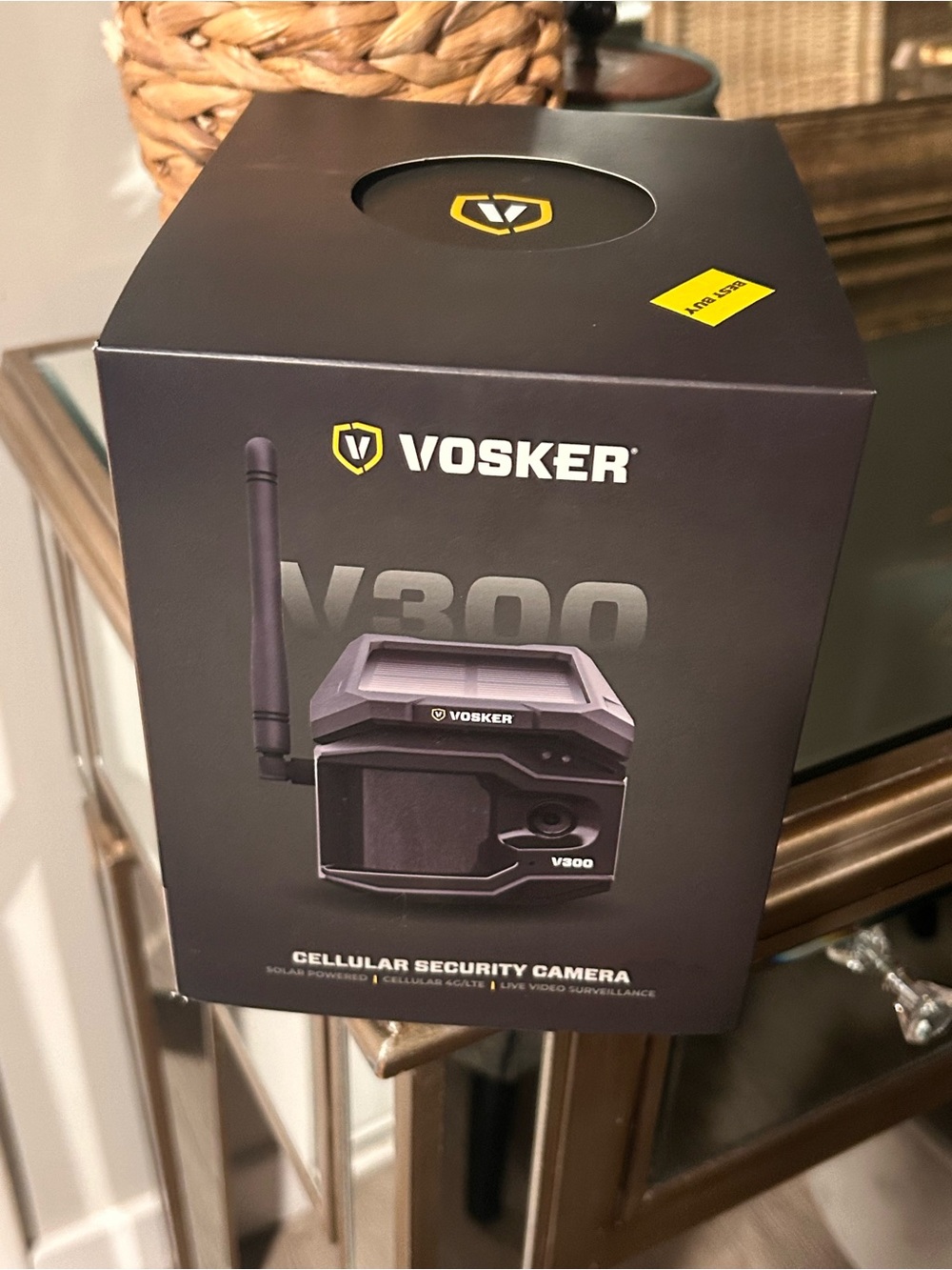 Vosker V300 Cellular Security Camera - Black